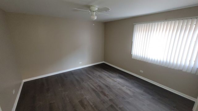 9600 S KOMENSKY Avenue 3W, Oak Lawn, IL 60453