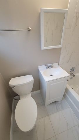 9600 S KOMENSKY Avenue 3W, Oak Lawn, IL 60453