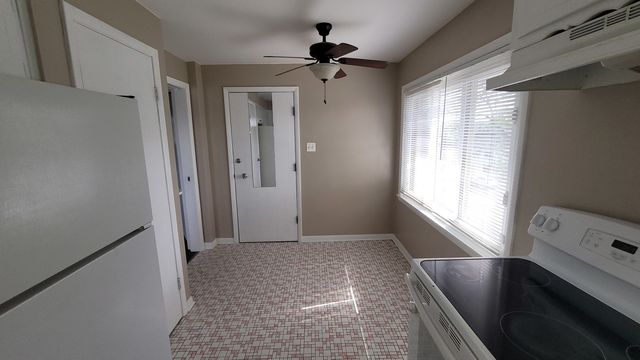9600 S KOMENSKY Avenue 3W, Oak Lawn, IL 60453