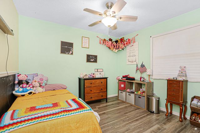417 Warner Park Rd, Manhattan, KS 66503