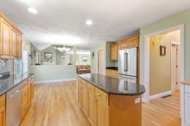 5 Laury Lane, Littleton, MA 01460