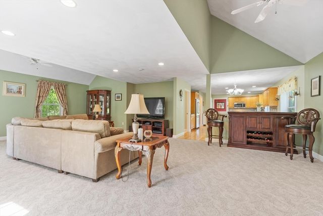 5 Laury Lane, Littleton, MA 01460