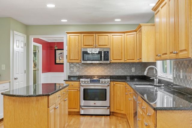 5 Laury Lane, Littleton, MA 01460