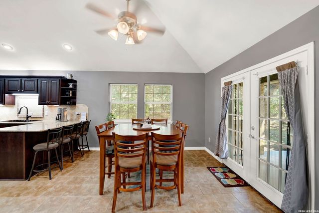 473 County Road 375, San Antonio, TX 78253