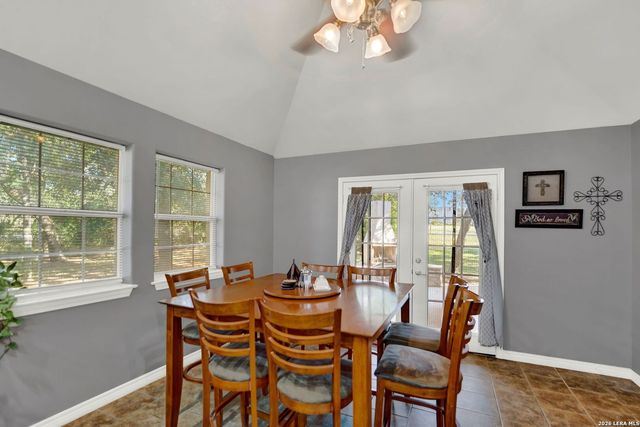 473 County Road 375, San Antonio, TX 78253