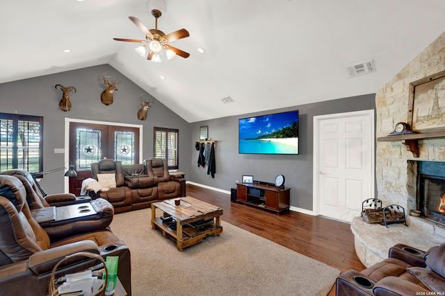 473 County Road 375, San Antonio, TX 78253