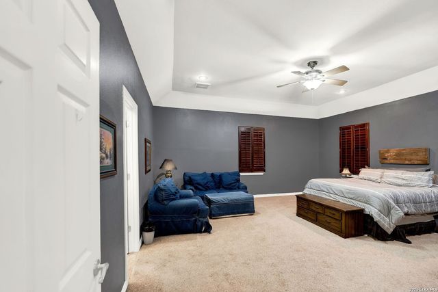 473 County Road 375, San Antonio, TX 78253