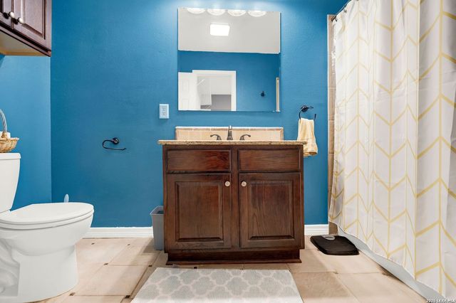 473 County Road 375, San Antonio, TX 78253