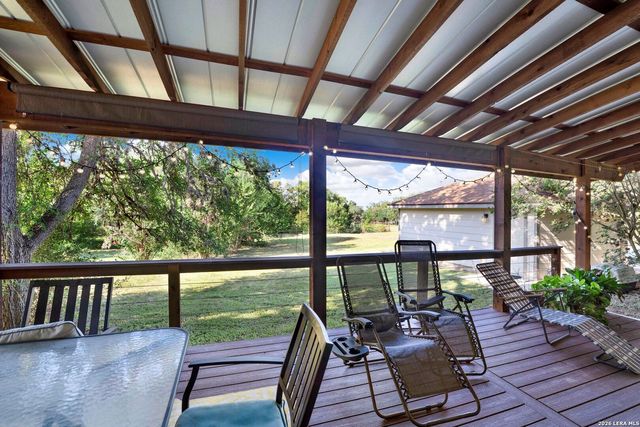 473 County Road 375, San Antonio, TX 78253