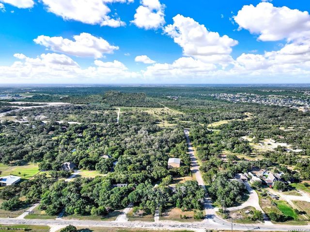 473 County Road 375, San Antonio, TX 78253