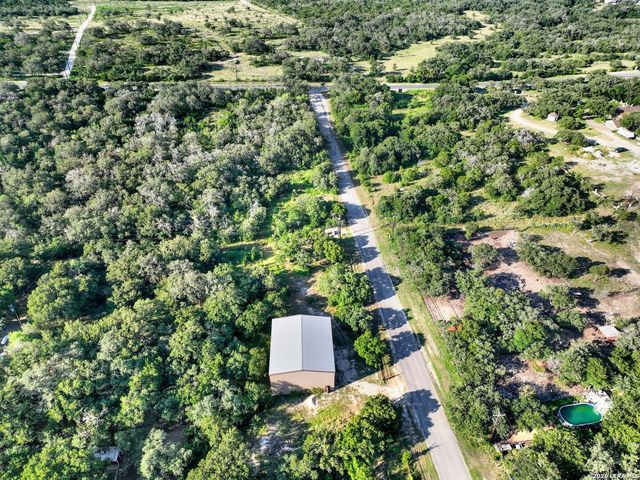 473 County Road 375, San Antonio, TX 78253