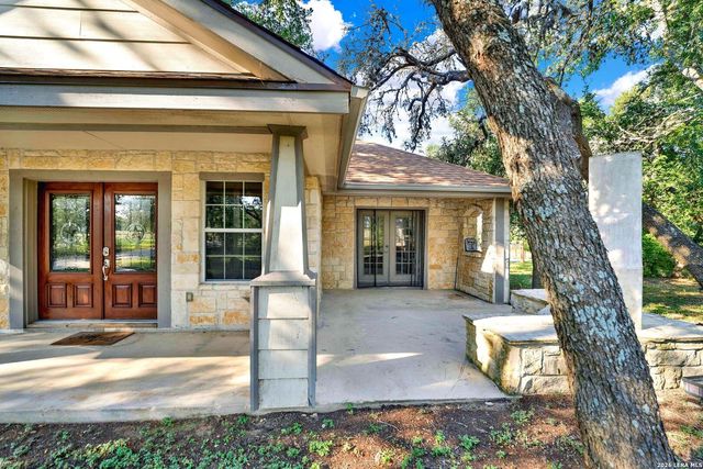 473 County Road 375, San Antonio, TX 78253