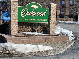10 Oakwood Terrace 120, New Windsor, NY 12553