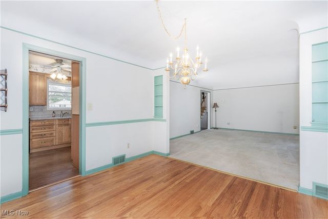 950 Colony Drive, Highland Heights, OH 44143