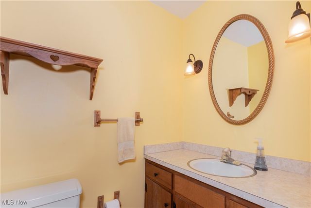 950 Colony Drive, Highland Heights, OH 44143