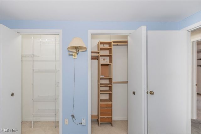 950 Colony Drive, Highland Heights, OH 44143