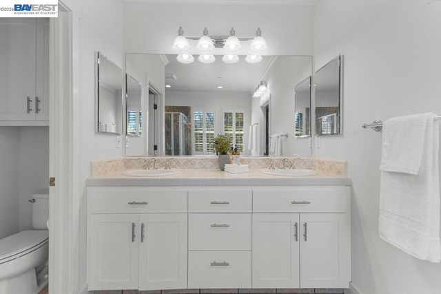 2410 Robinson Cir, Livermore, CA 94550