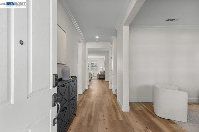 2410 Robinson Cir, Livermore, CA 94550