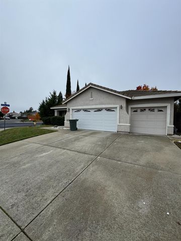 1550 Swallowview Dr, Lincoln, CA 95648