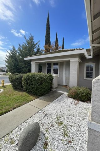 1550 Swallowview Dr, Lincoln, CA 95648