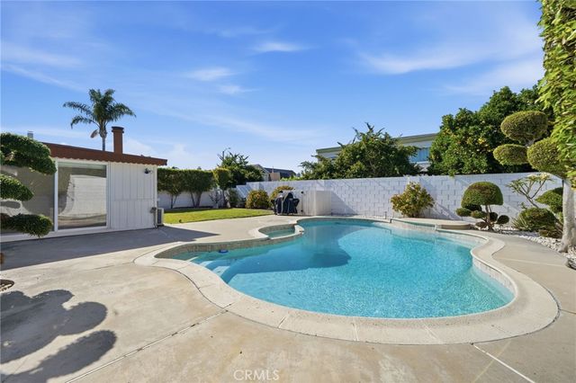 4261 LIVERMORE Place, Cypress, CA 90630