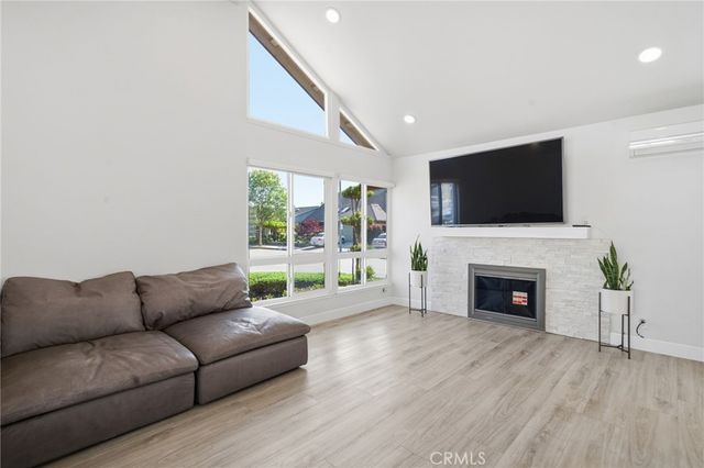 4261 LIVERMORE Place, Cypress, CA 90630