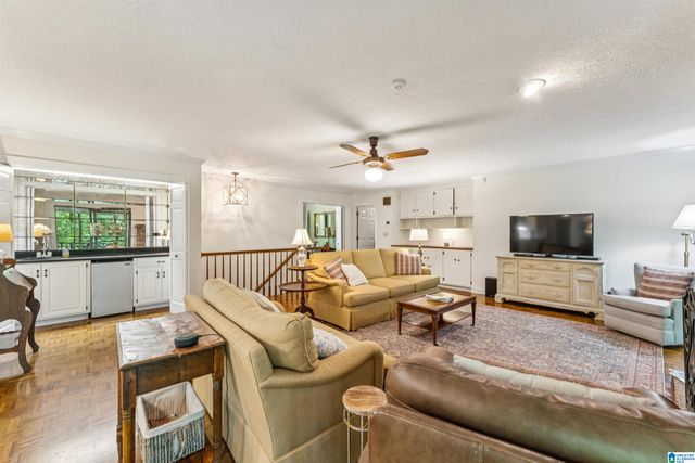 205 HILLSIDE DRIVE, Sylacauga, AL 35150