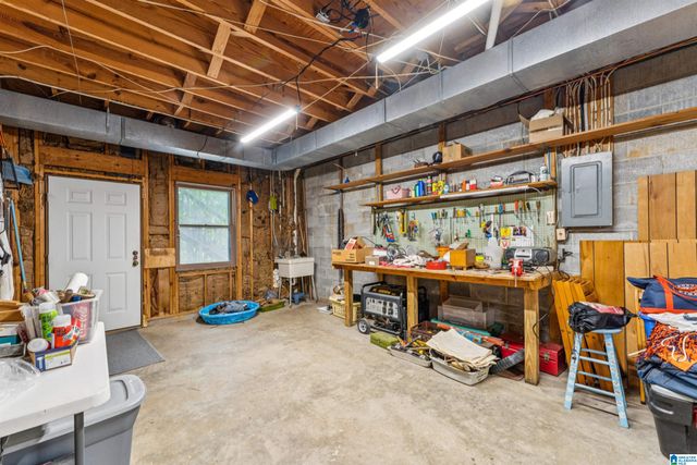 205 HILLSIDE DRIVE, Sylacauga, AL 35150