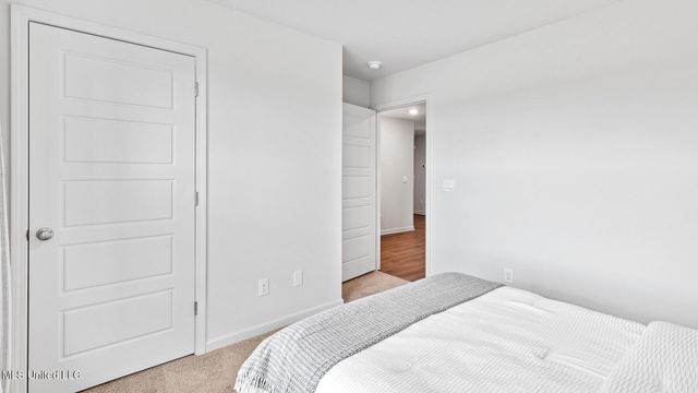 801 Fairway Avenue, Byram, MS 39272