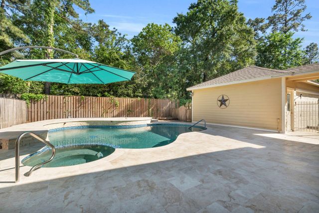 186 S Cochrans Green Cir, Spring, TX 77381