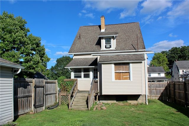 306 S Hazelwood Avenue, Youngstown, OH 44509