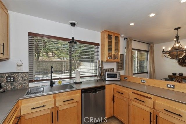 1308 Sequoia Drive, Lake Arrowhead, CA 92352