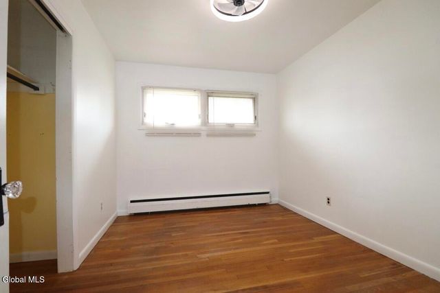 12 Nelson Avenue, Colonie, NY 12110