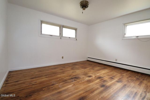 12 Nelson Avenue, Colonie, NY 12110