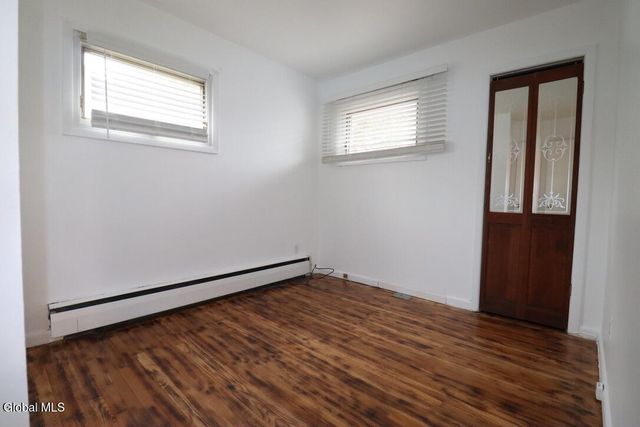 12 Nelson Avenue, Colonie, NY 12110