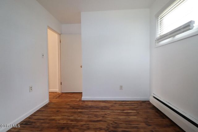 12 Nelson Avenue, Colonie, NY 12110