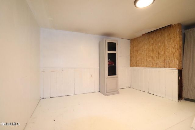 12 Nelson Avenue, Colonie, NY 12110