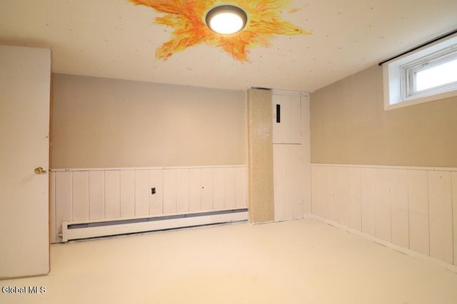 12 Nelson Avenue, Colonie, NY 12110