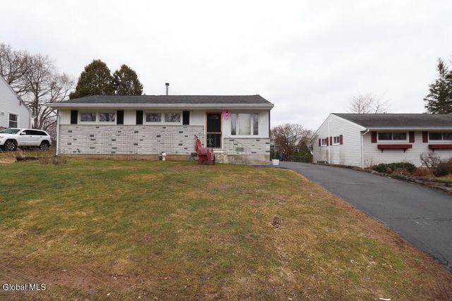 12 Nelson Avenue, Colonie, NY 12110