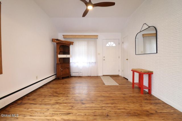 12 Nelson Avenue, Colonie, NY 12110