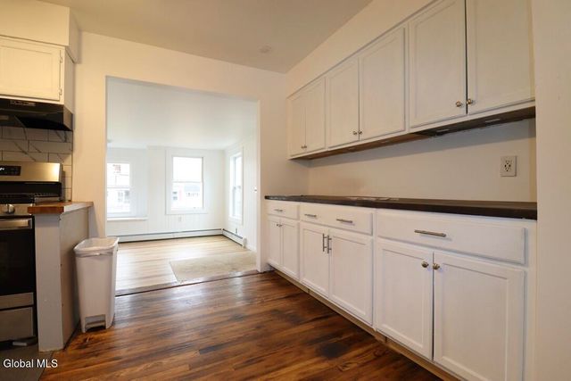 12 Nelson Avenue, Colonie, NY 12110