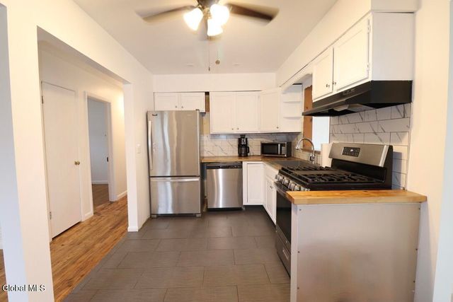 12 Nelson Avenue, Colonie, NY 12110