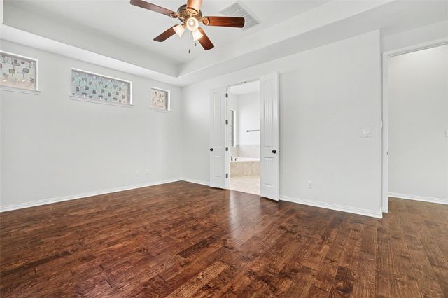 1020 Winding Way DR, Georgetown, TX 78628