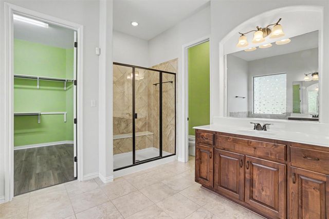 1020 Winding Way DR, Georgetown, TX 78628