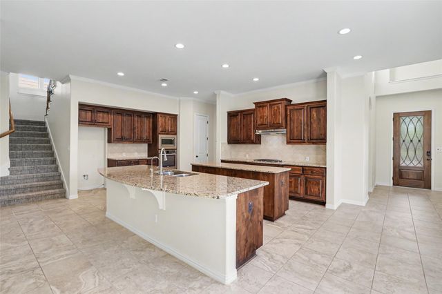 1020 Winding Way DR, Georgetown, TX 78628