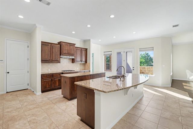 1020 Winding Way DR, Georgetown, TX 78628
