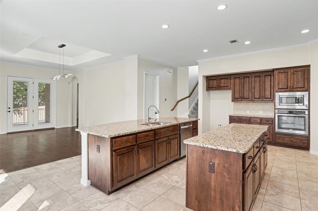 1020 Winding Way DR, Georgetown, TX 78628