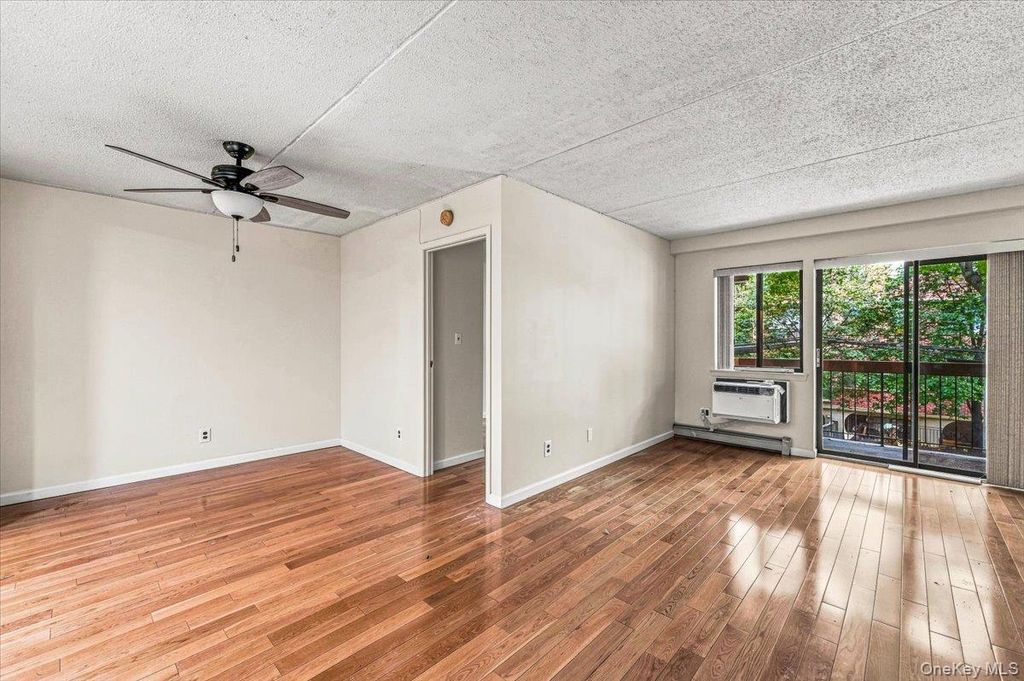71-24 162nd Street 2, Fresh Meadows, NY 11365 — photo 3