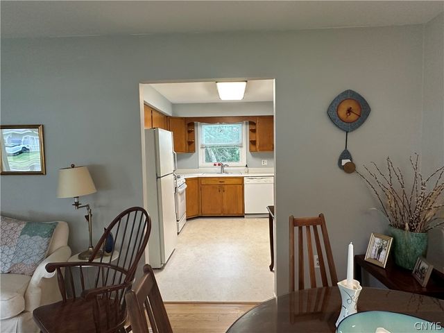 103 Grove Ave Extension, Auburn, NY 13021