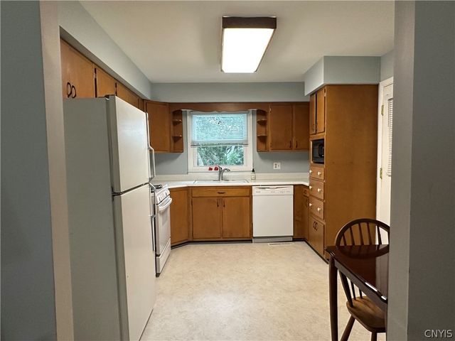 103 Grove Ave Extension, Auburn, NY 13021